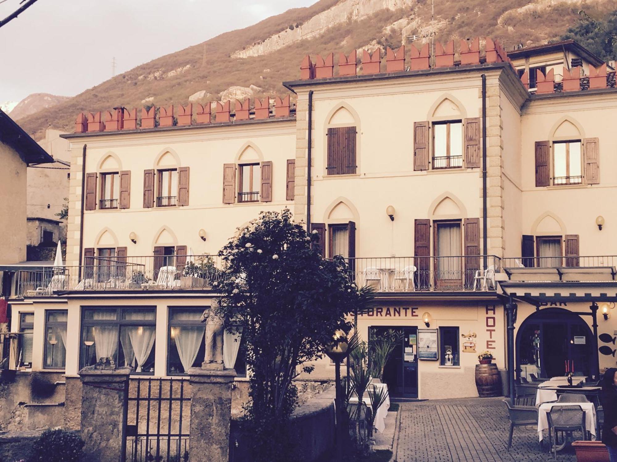 Hotel E Ristorante Cassone Malcesine Exterior foto