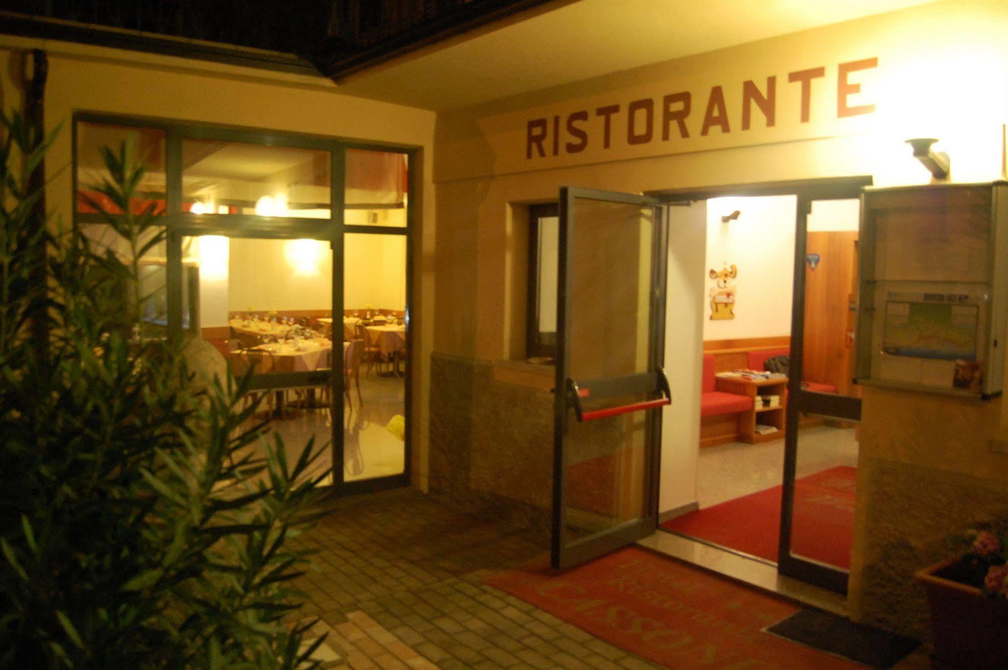 Hotel E Ristorante Cassone Malcesine Exterior foto
